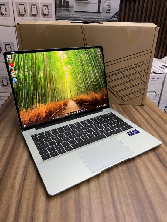 Huawei Matebook 14. Intel Ultra 5. 16GB RAM. 1TB SSD. Pantalla 14" TOUCH. NUEVA - Image 3