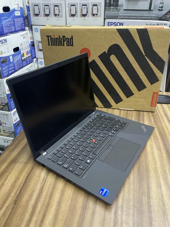 Workstation Lenovo Thinkpad P14s. Core i7-13va gen. 16GB RAM. 512GB SSD. Quadro RTX A500. Pantalla 14". NUEVA - Image 3