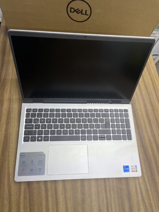 Dell Inspiron 3520. Core i5 12va gen. 8GB RAM. 512GB SSD. Pantalla 15.6 NUEVA - Image 4