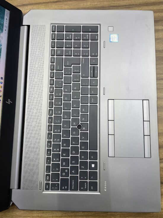 HP Zbook 17 G6. Core i7. 32gb RAM. 512gb SSD. 16GB Video. Pantalla 17" - Image 3