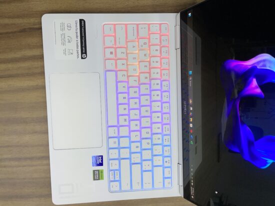 HP Omen 14. Intel Core Ultra 7. 32GB RAM. 1TB SSD. Pantalla Oled de 14". RTX 4060 8GB - Image 3