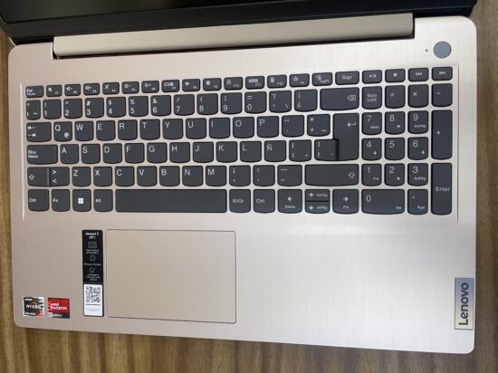 Lenovo Ideapad 1. Ryzen 7. 16GB RAM. 512GB SSD. Pantalla 15.6" Color Arena. NUEVA - Image 6