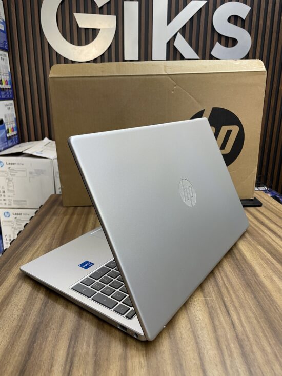 HP Laptop 15-fd0058la. Intel Core i5-12va. 16GB RAM. 512GB SSD. Pantalla 15.6" NUEVA - Image 2