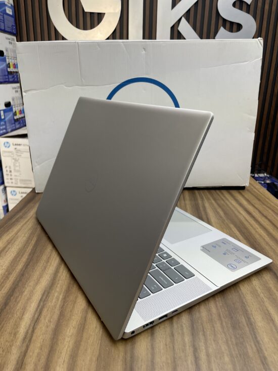 Dell Inspiron 5630. Core i7-13va gen. 16GB RAM. 512GB SSD. RTX 2050 4GB. Pantalla 15.6. Con Mochila. NUEVA - Image 6